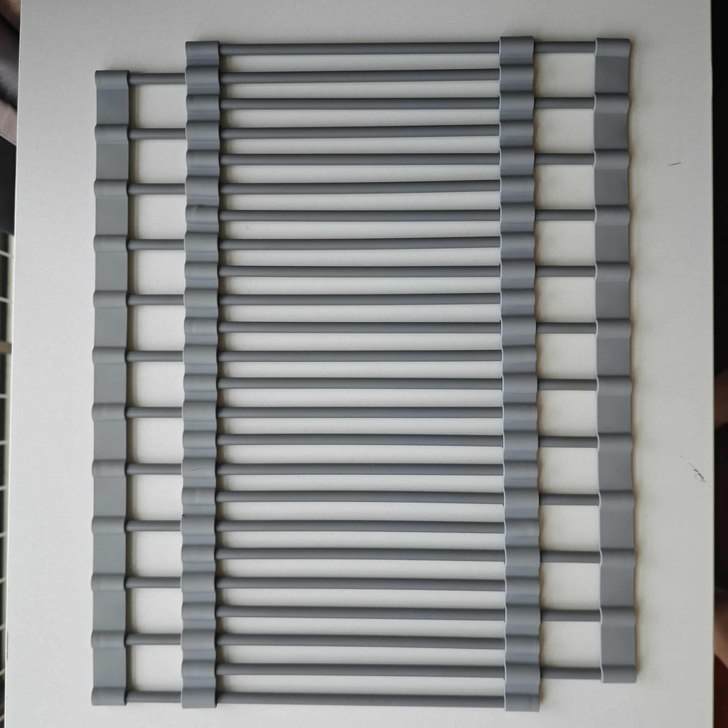 Expandable dish drying rack alternate view