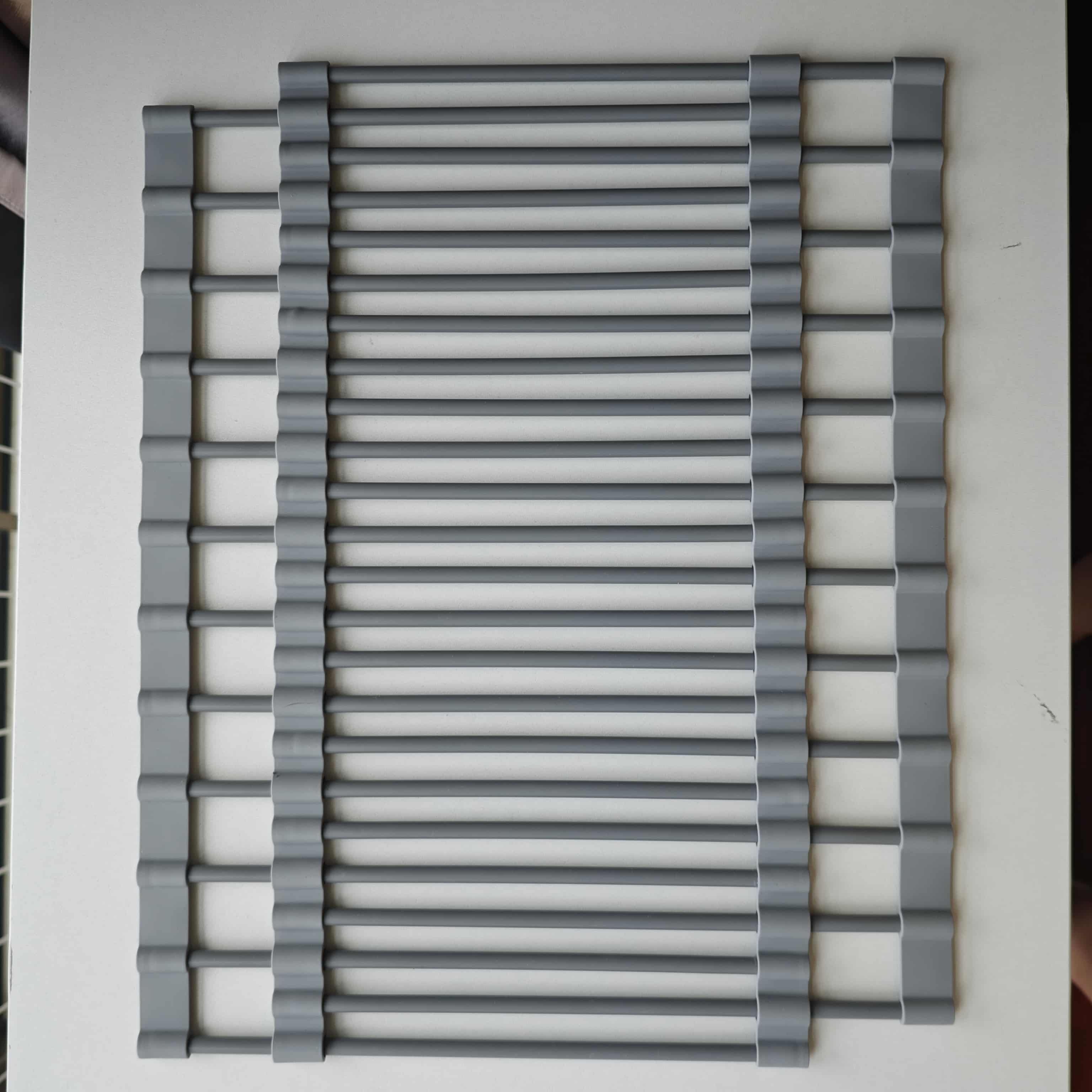 Expandable dish drying rack alternate view
